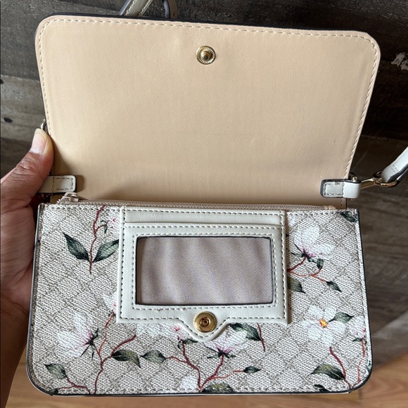 Nine West floral crossbody purse - Picture 6 of 10